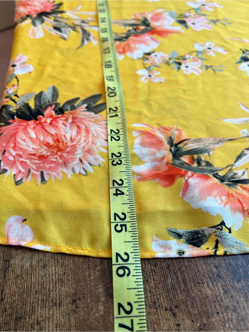 Rose + Olive Yellow Floral Ruffle Neck Sleeveless Blouse Top Size Small - Picture 7 of 9